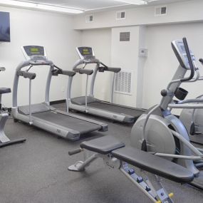 Fitness Center at Knollwood Towers East Apartments