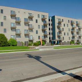 Knollwood Towers East Apartments