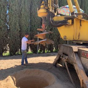 Bild von Central Valley Septic Backhoe & Drilling