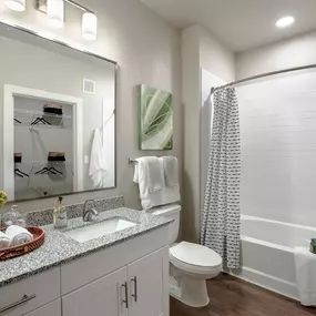 Bild von 55 Fifty at Northwest Crossing