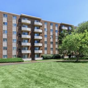 Building exterior at 444 Park Apartments