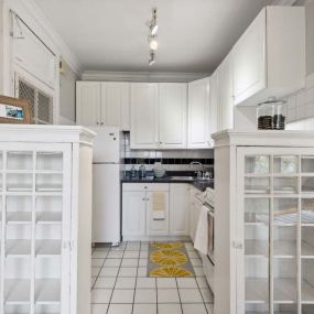 Kitchen at The Bryant at Oak Park apartments