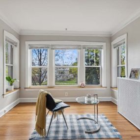 Dining Room at The Bryant at Oak Park apartments