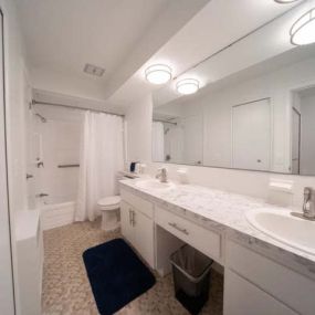 Bathroom at The Ivanhoe Apartments
