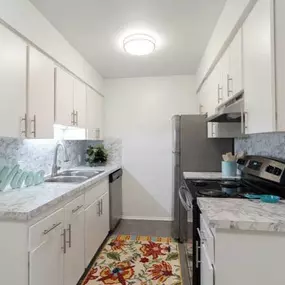 Kitchen at The Ivanhoe Apartments