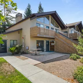 Building exterior at Edgewood Apartments in Rohnert Park, CA 94928