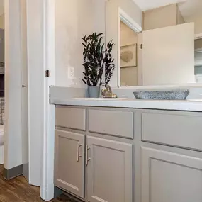 Bild von ReNew Madison Apartments