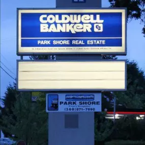 Bild von Coldwell Banker Park Shore | Wendy Crenshaw, Certified Residential Specialist