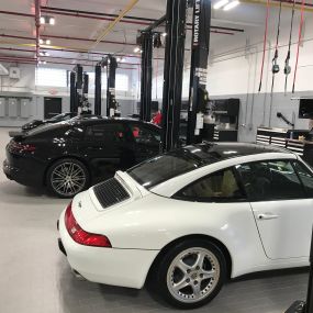 Bild von Porsche Englewood Service Center