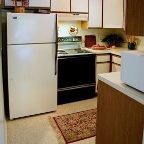 Kitchen - Wintergreen Apartments