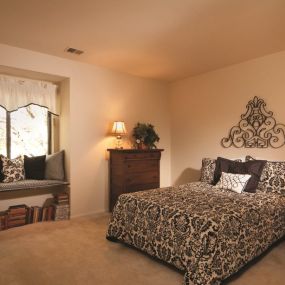 Bedroom Alternative - Wintergreen Apartments