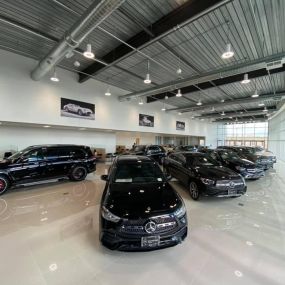 Mercedes-Benz Showroom in Selma, TX