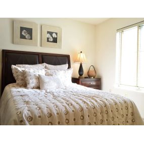 Bedroom - Windbrooke Apartments