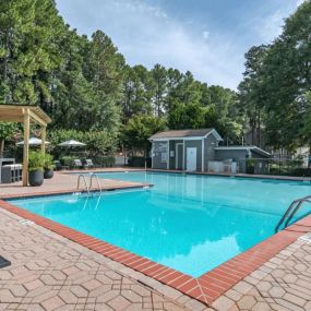 Pool & Sunbathing Deck