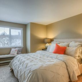 Bedroom at Oak Hill Apartments