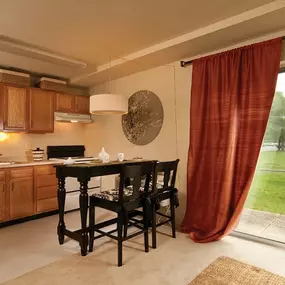 Kitchen - Hartland Village Apartments