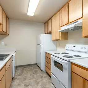 Kitchen at Meadowrock Apartments in Santa Rosa, CA 95403