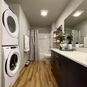 Bathroom/Laundry