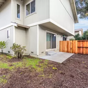 Backyard at Meadowrock Duplexes in Santa Rosa, CA 95403