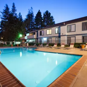 Swimming Pool at Oak Pointe Apartments