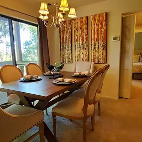 Dining Space - The Paths at Loveton Farms