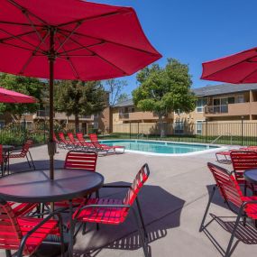 Poolside Dining Tables at Carriage House