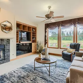 Bild von Kelsey Saylor | Happily Ever After REALTOR | John L. Scott