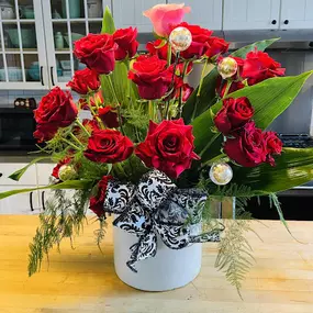 Bild von Designs by Flowers-N-Friends LLC