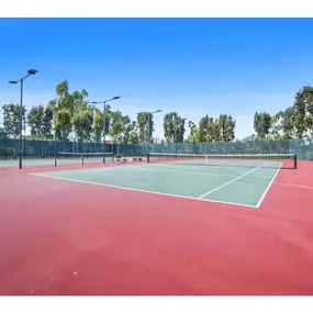 Tennis court at Harvard Manor