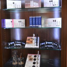 Bild von IDOLIZE Brows And Beauty At Dilworth