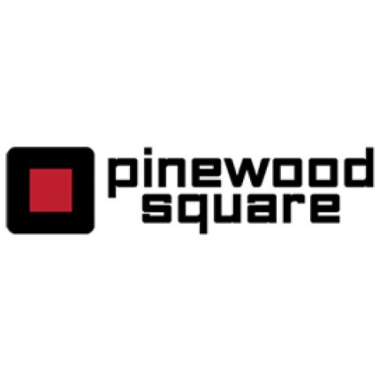 Logo von Pinewood Square Apartment Homes