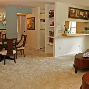 Dining Room - Mountain Ridge Apartments