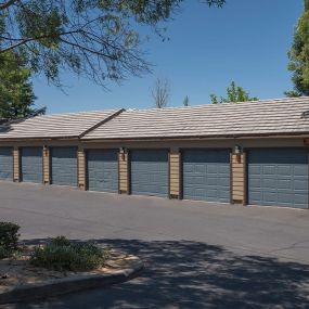 Garages at Sunset Summit Apartments