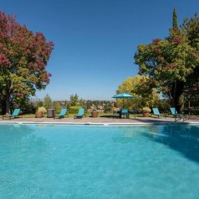 Pool at Sunset Summit Apartments