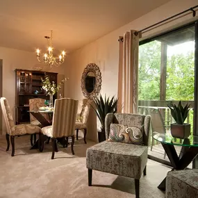 Dining Room - Mansfield Woods Apartments
