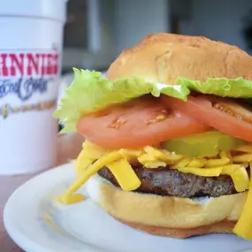 Bild von Johnnie's Charcoal Broiler