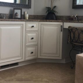 OUR TEAM IS HERE TO HELP YOU GIVE YOUR CABINETS A BEAUTIFUL NEW FINISH.