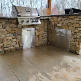 As your outdoor kitchen builder, we can help you make the most of your backyard barbeques.