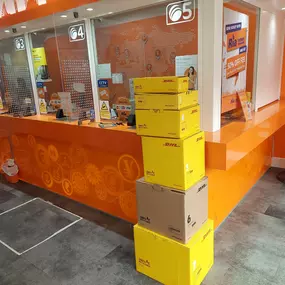 Bild von DHL Express Service Point (RIA Southall Branch - iPayOn)