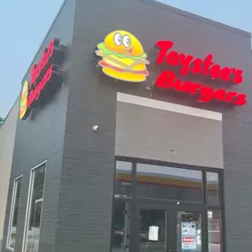 We’re thrilled to be expanding into the Taylor community, and can’t wait to show you what makes Taystee’s Burgers the best burger in Michigan! Give us a try to see what our friendly and attentive team members have in store for you. There’s never a dull moment when you’re enjoying a Taystee’s Burger!