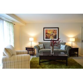 Living Room - White Oaks Apartments