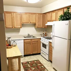 Kitchen - Gateway Townhomes