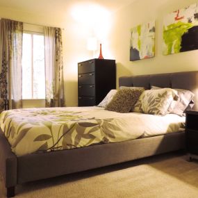 Bedroom - Cedar Run Apartments
