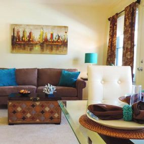 Living Room - Hillendale Gate Apartments