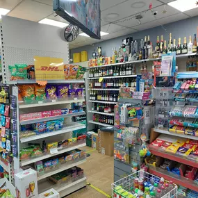 Bild von DHL Express Service Point (H T Food & Wine - iPayOn)