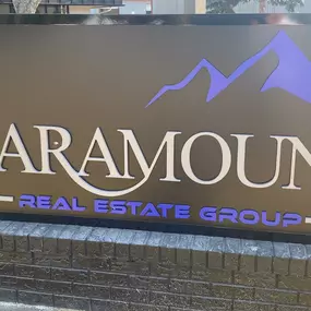 Bild von Jonathan Moore, REALTOR | Paramount Real Estate Group