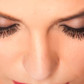 If you’re tired of being tied down to the mascara brush in Hickory, then our eyelash services are the perfect solution for you!