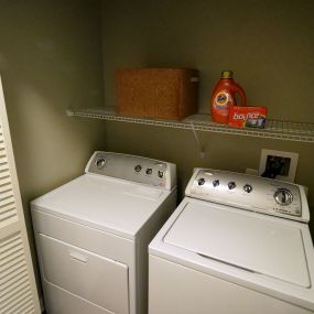 nxnw tallahassee student apartment laundry in unit