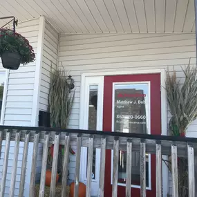 Come and knock on our door, we've been waiting for you to come in and get a free quote from us!
