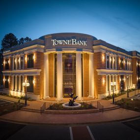 TowneBank banking office in North Ridge area of Raleigh, NC.